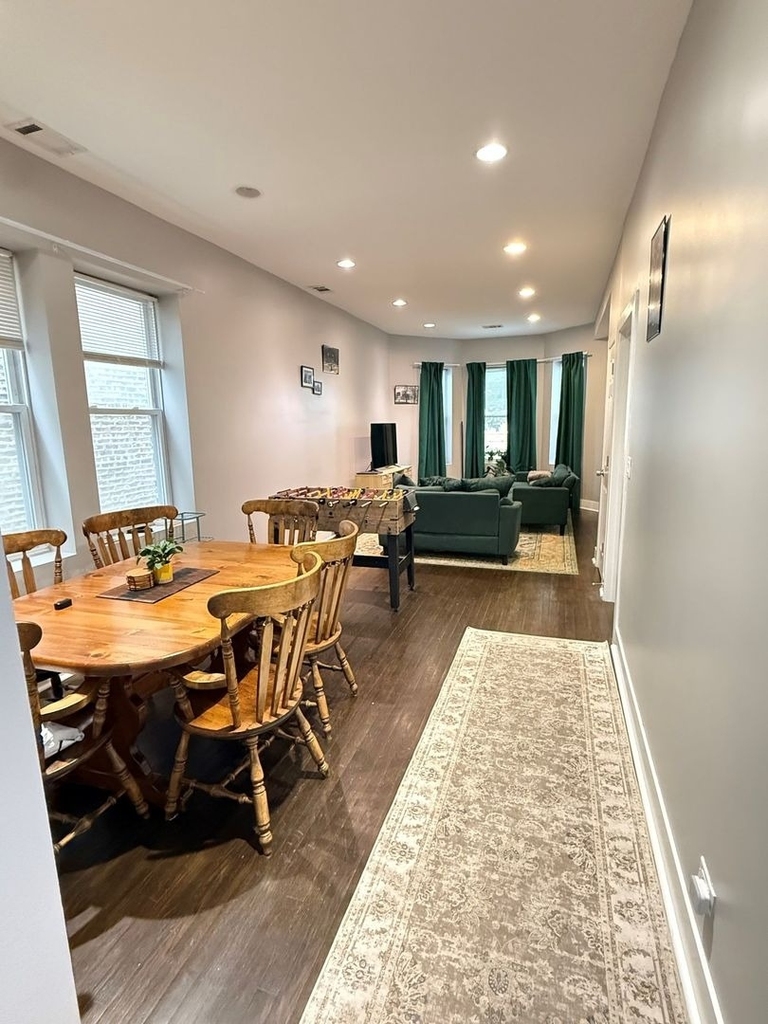 1019 N Ridgeway Avenue - Photo 4