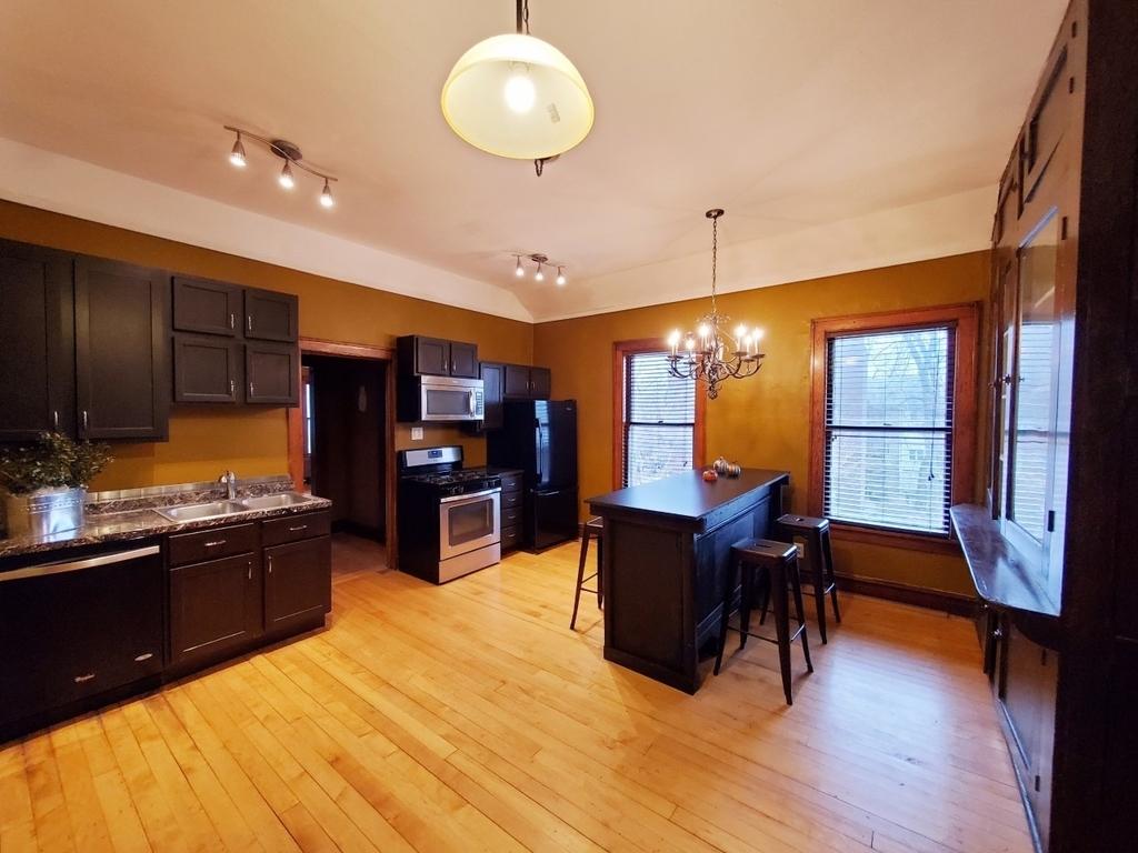 2334 N Campbell Avenue - Photo 6