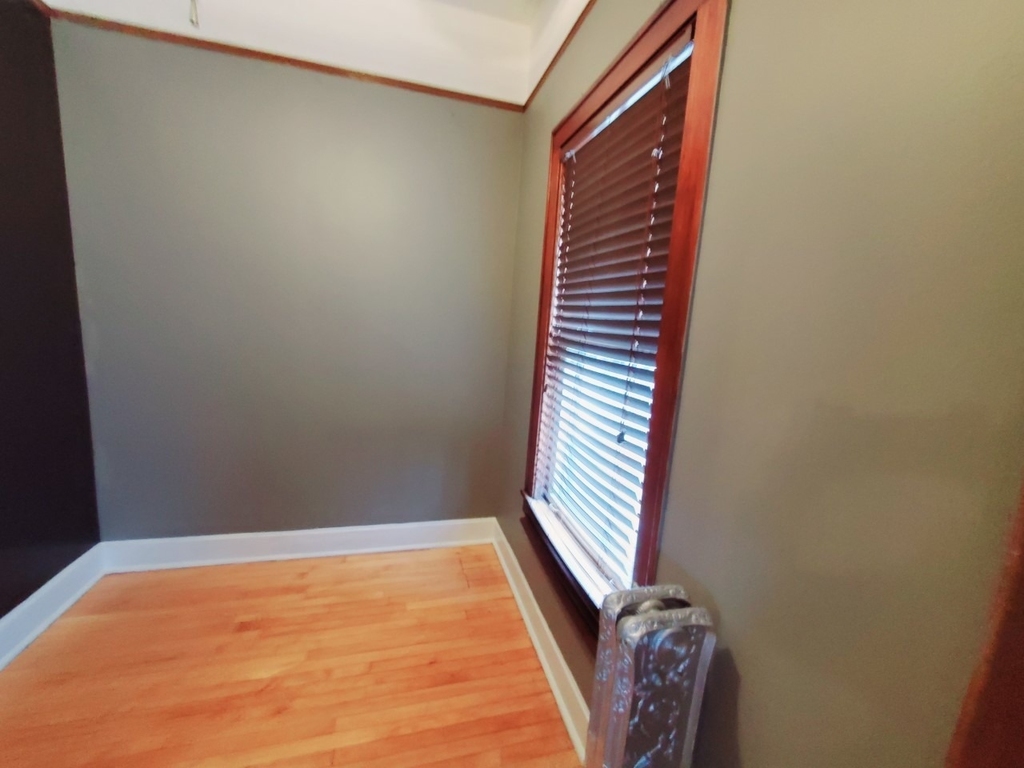 2334 N Campbell Avenue - Photo 3
