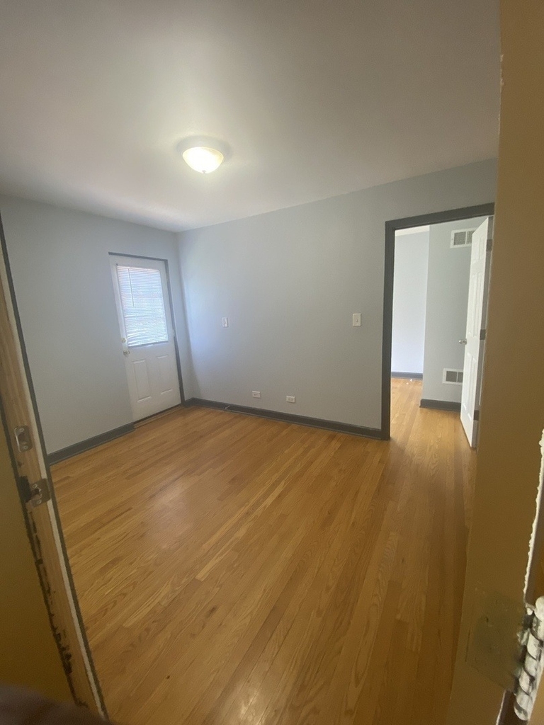 7320 N Winchester Avenue - Photo 6