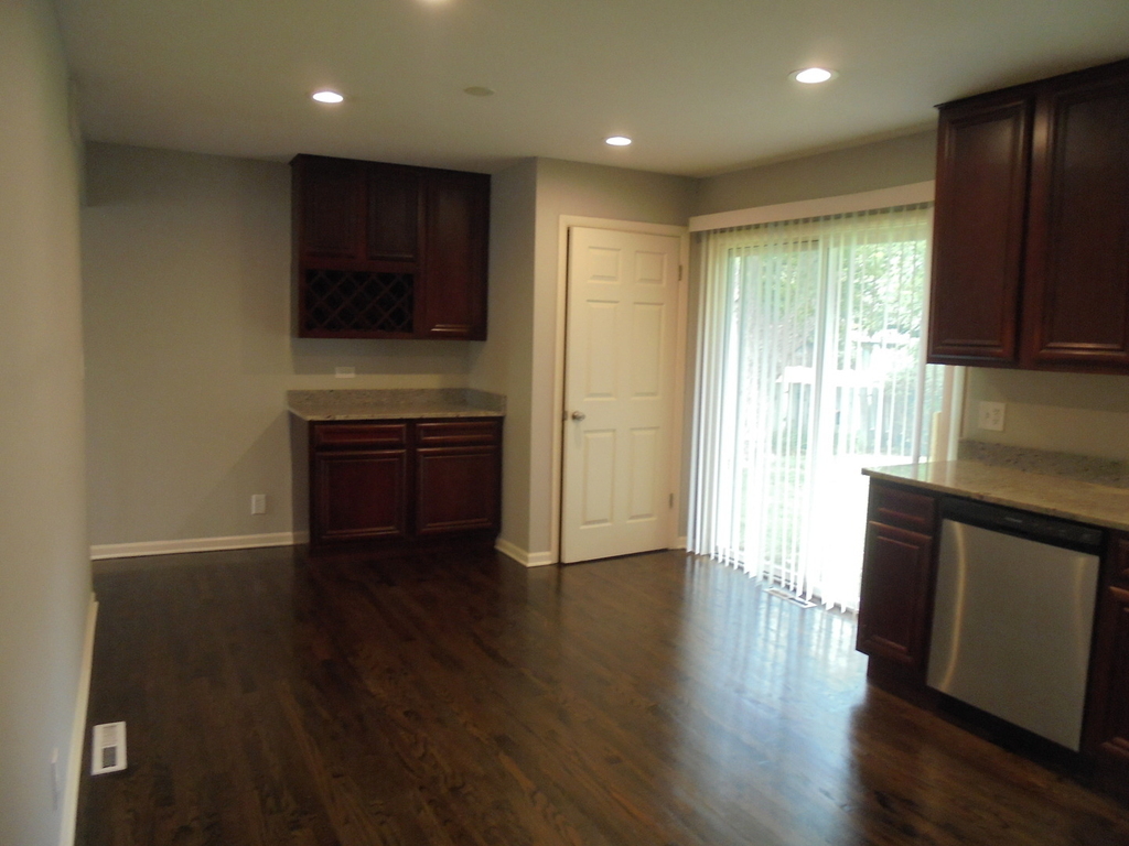 1130 Laurel Drive - Photo 7
