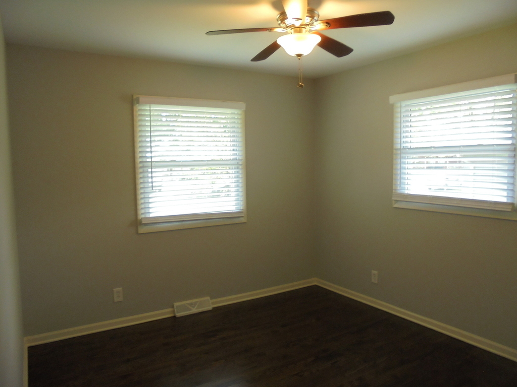 1130 Laurel Drive - Photo 13