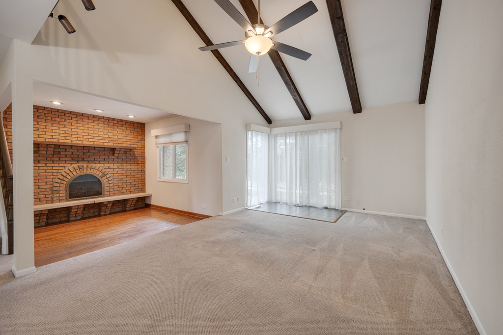 1525 Columbia Court - Photo 8