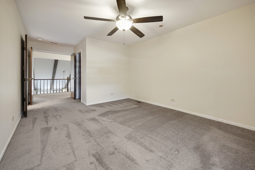 1525 Columbia Court - Photo 14