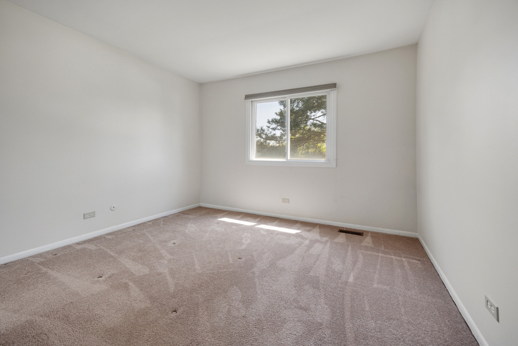1525 Columbia Court - Photo 17