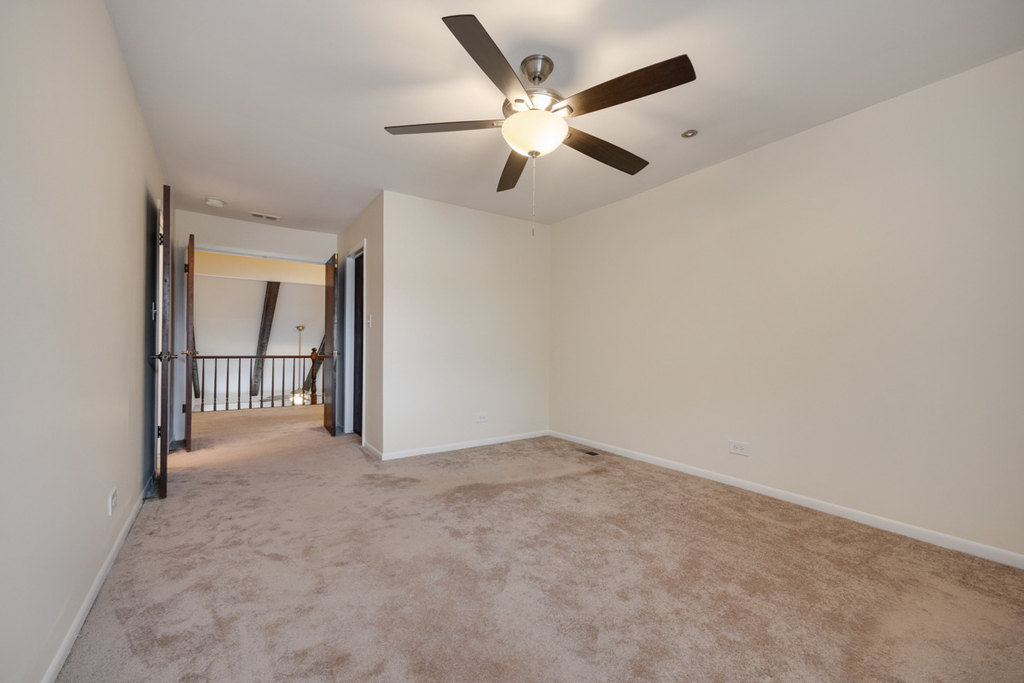 1525 Columbia Court - Photo 15
