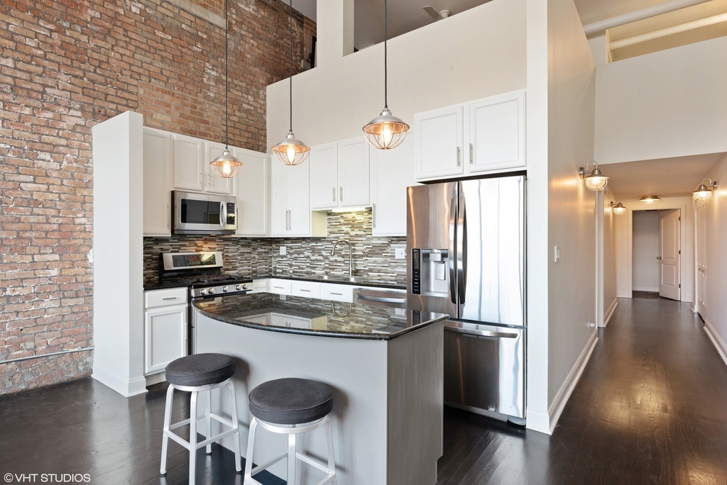 215 N Aberdeen Street - Photo 7