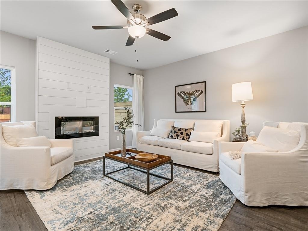 1112 Elyse Lane - Photo 4
