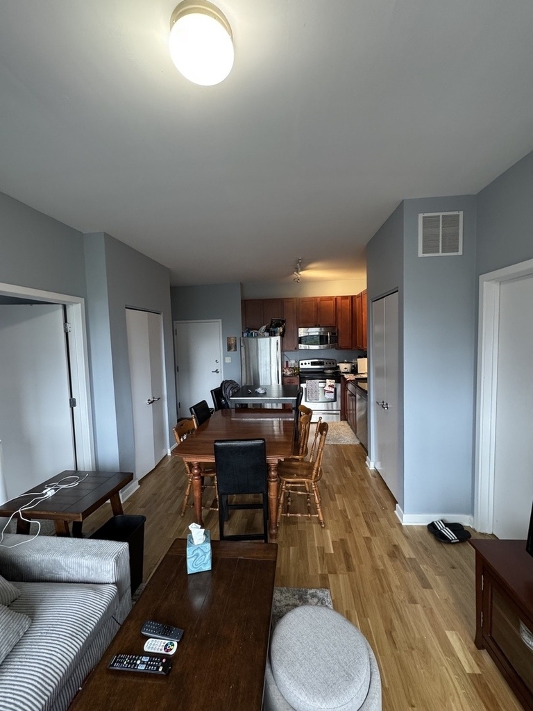 1 E 8th Street - Photo 12