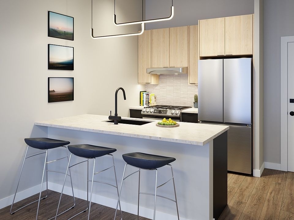 3217 N Clark Street - Photo 1