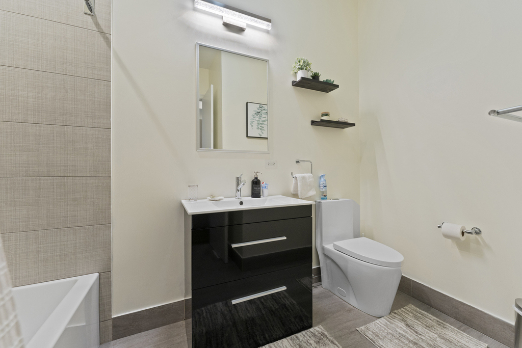 2437 W Jackson Boulevard - Photo 22