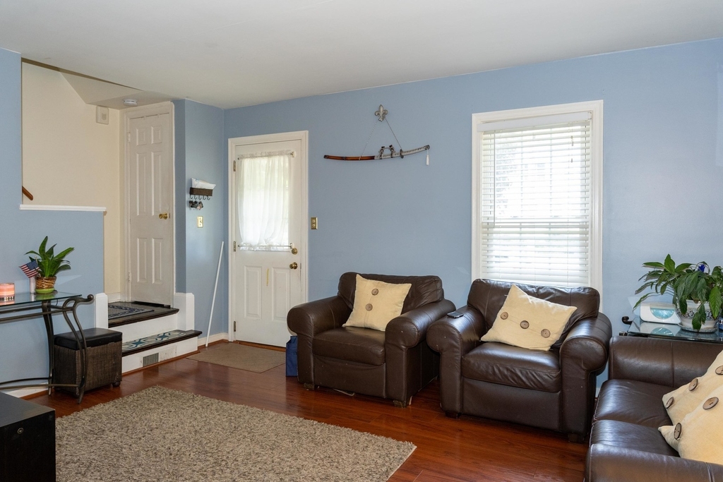 9019 Lincoln Avenue - Photo 1