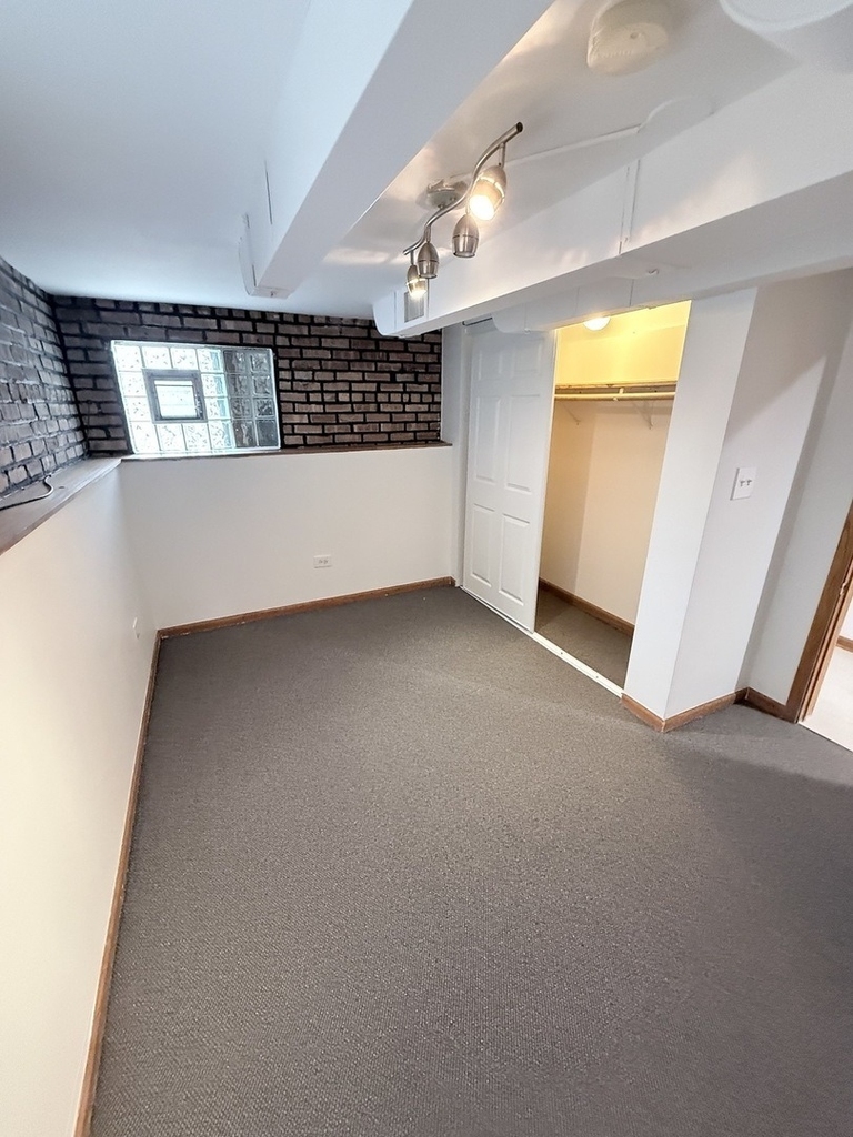 5545 N Central Avenue - Photo 8