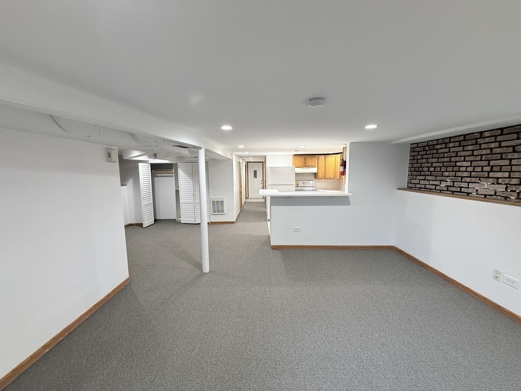 5545 N Central Avenue - Photo 2
