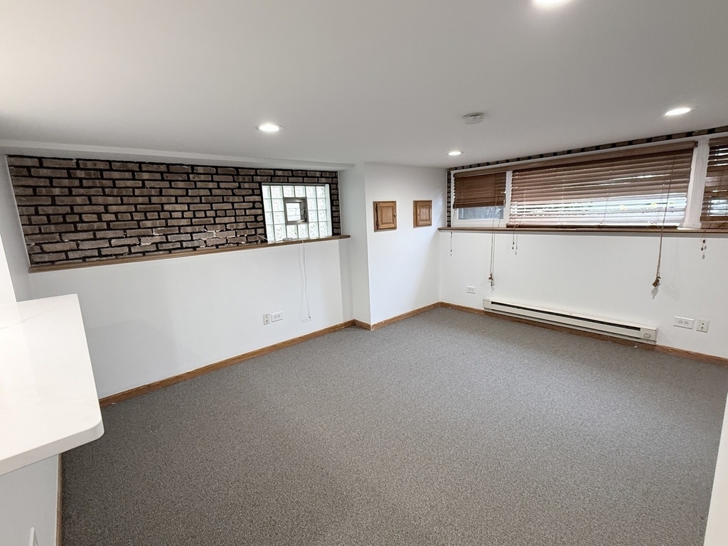 5545 N Central Avenue - Photo 1