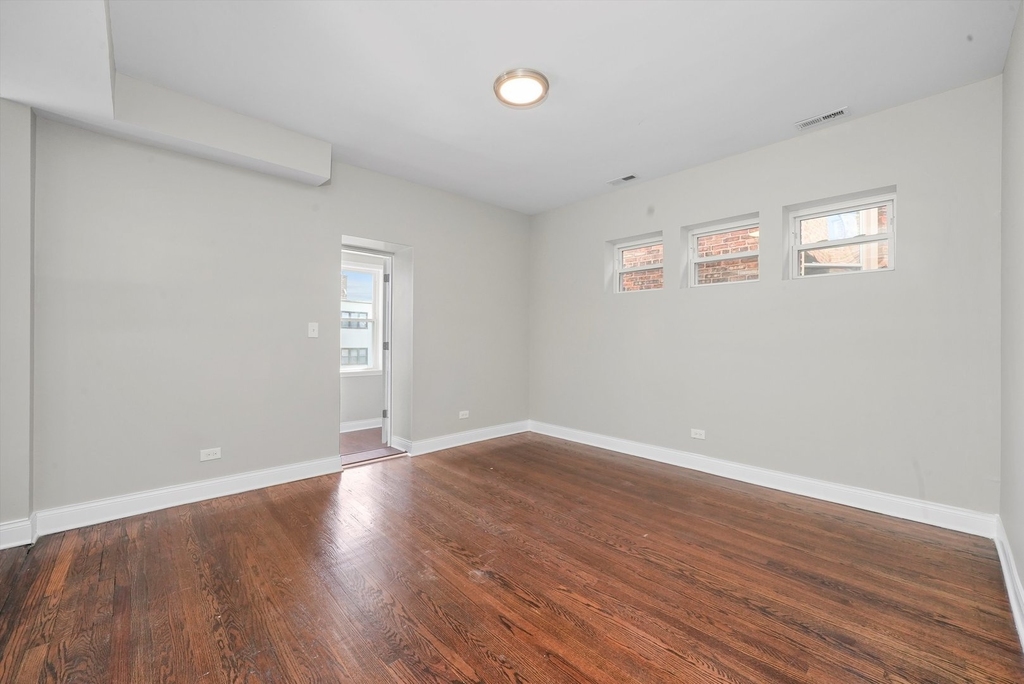 6833 S Merrill Avenue - Photo 6