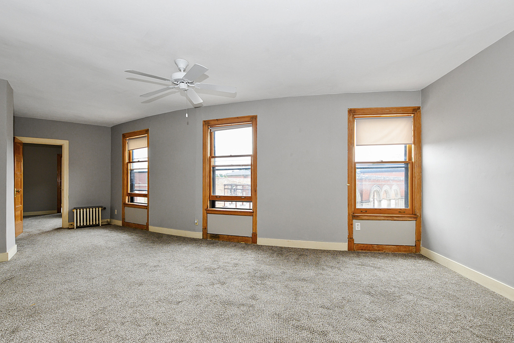 620 E 112th Street - Photo 5