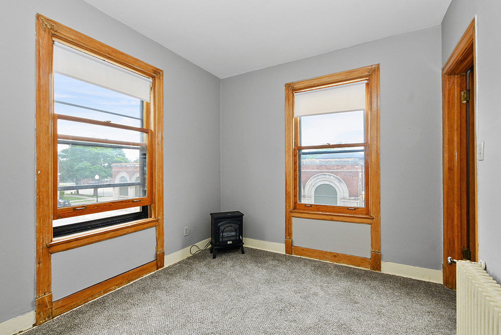 620 E 112th Street - Photo 13