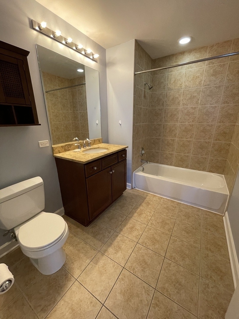 100 E 14th Street - Photo 7
