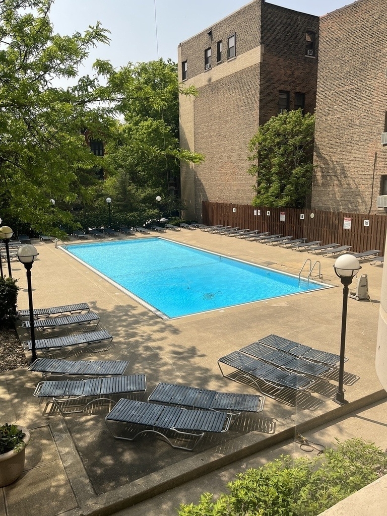 2020 N Lincoln Park West - Photo 6