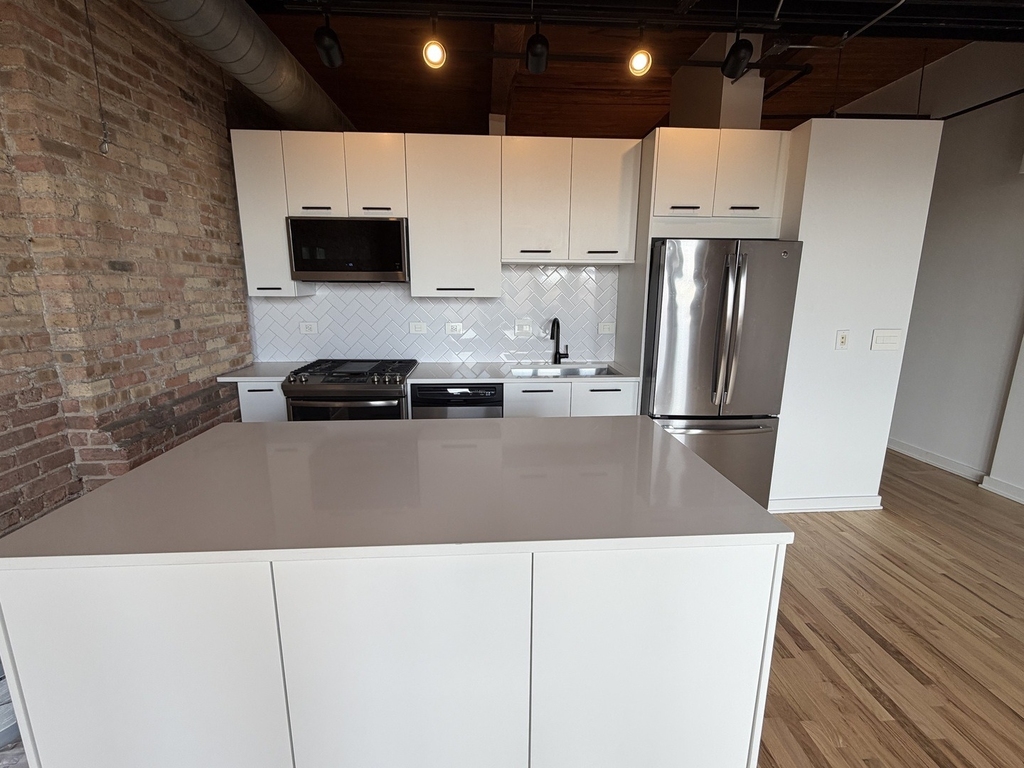 1500 W Monroe Street - Photo 3