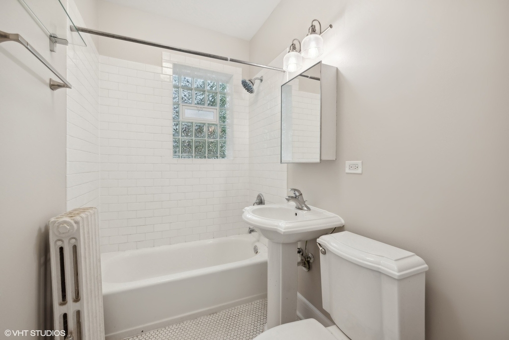70 Pine Avenue - Photo 10