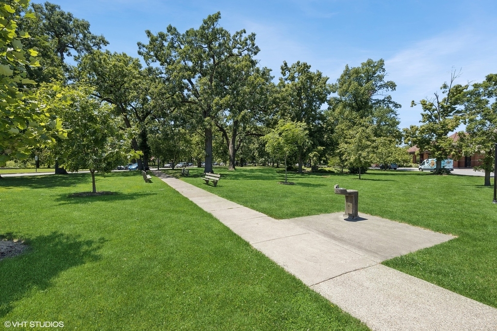70 Pine Avenue - Photo 20