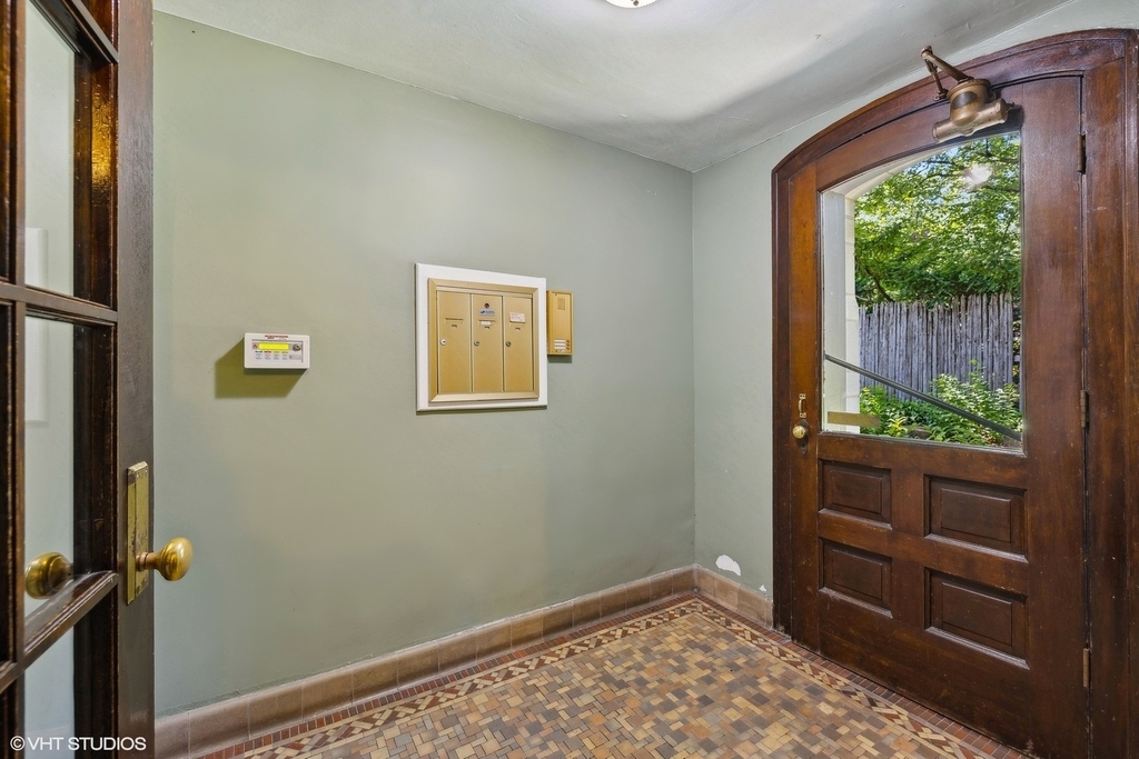 70 Pine Avenue - Photo 13