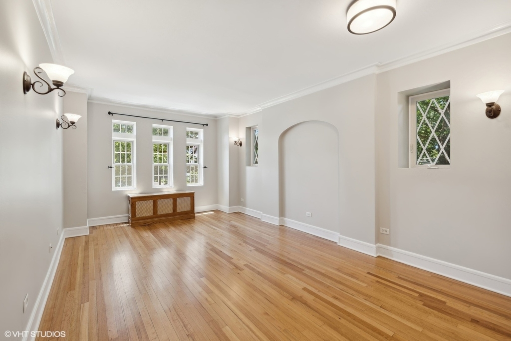 70 Pine Avenue - Photo 3
