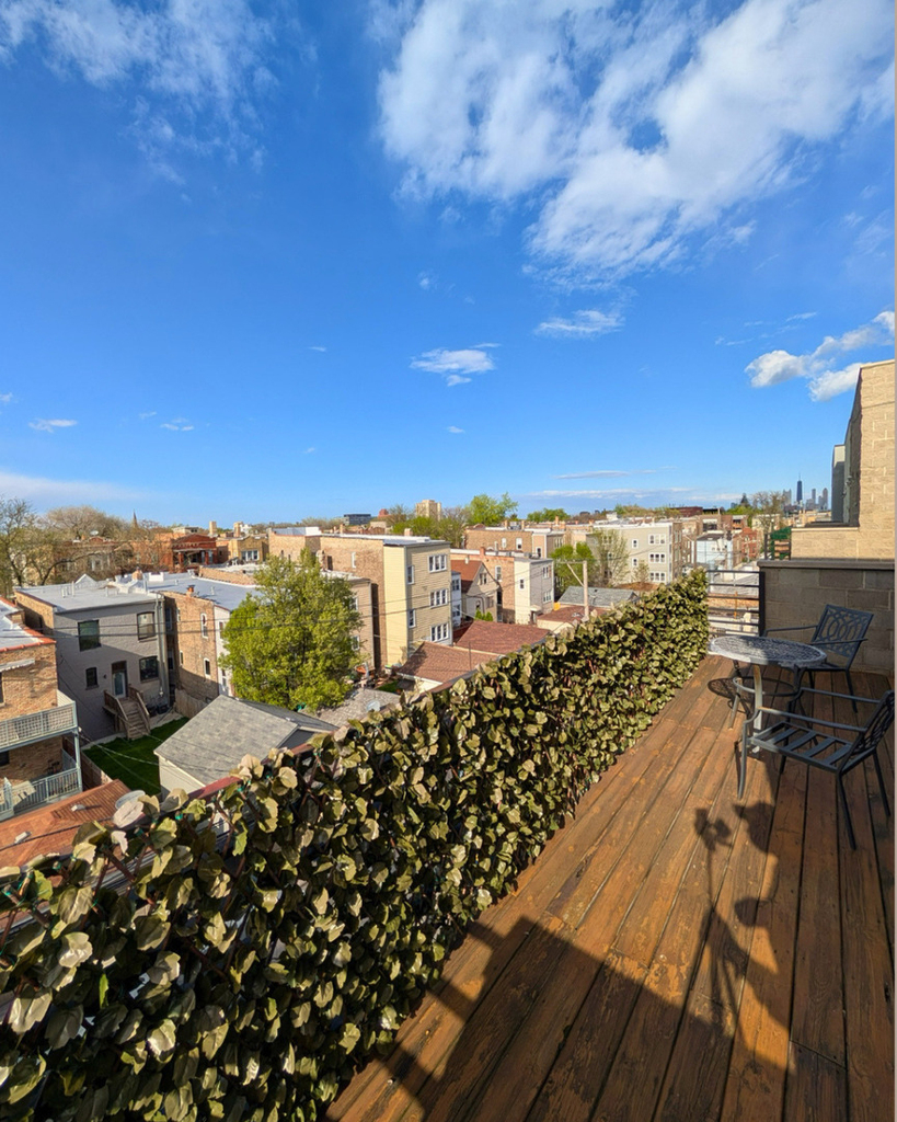 2642 W Chicago Avenue - Photo 11