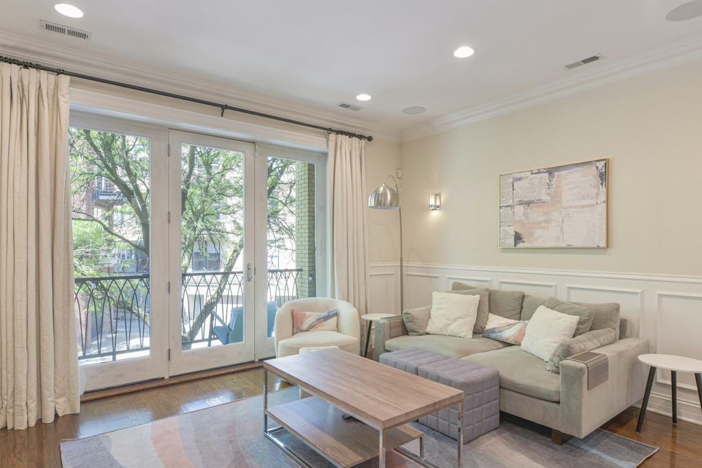 2223 W Wabansia Avenue - Photo 3