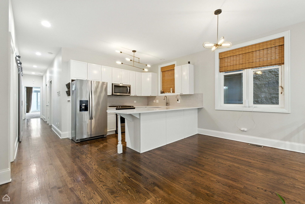 860 W Buckingham Place - Photo 7