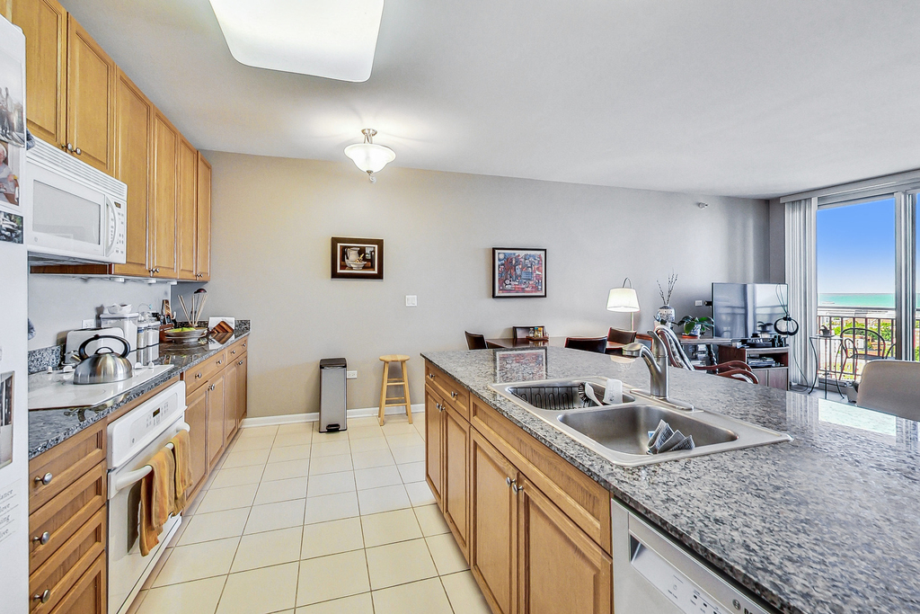 807 Davis Street - Photo 9