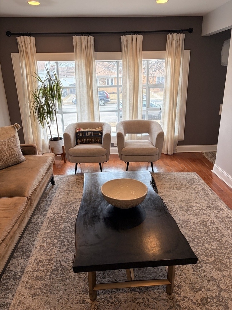 4605 Prairie Avenue - Photo 2