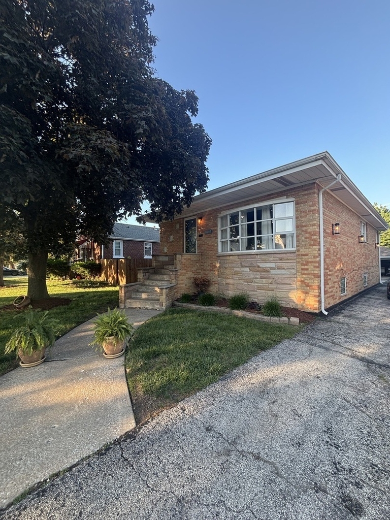 4605 Prairie Avenue - Photo 0