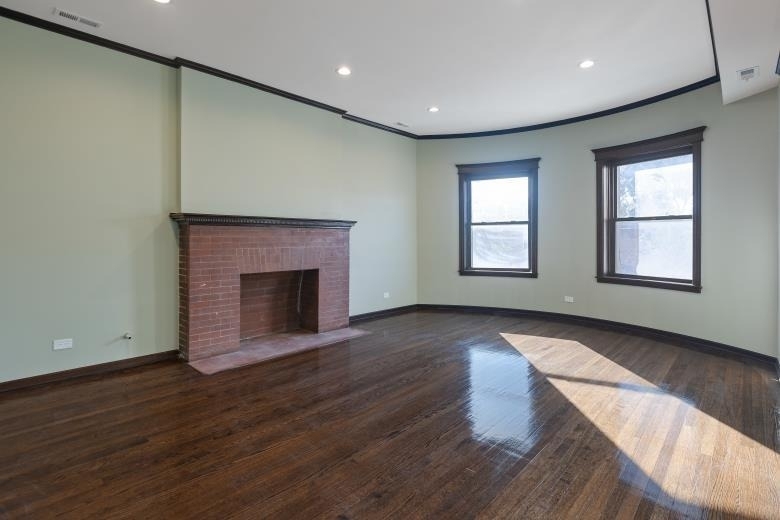 444 E 48th Street - Photo 14