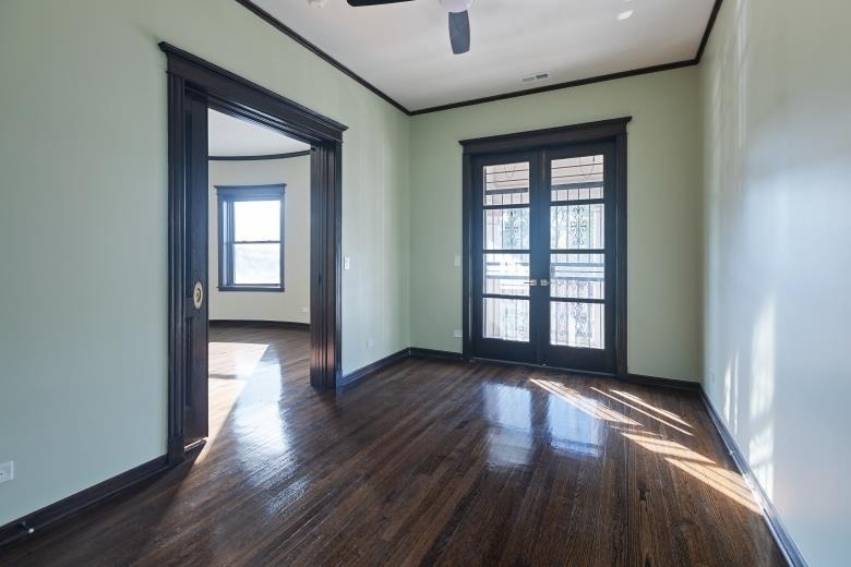 444 E 48th Street - Photo 12