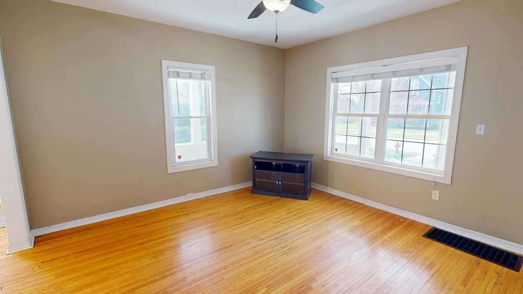 276 Morgan Street - Photo 8