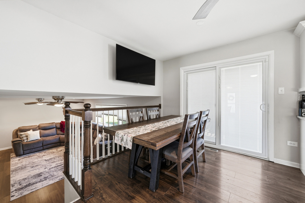 16450 Cherry Hill Avenue - Photo 2