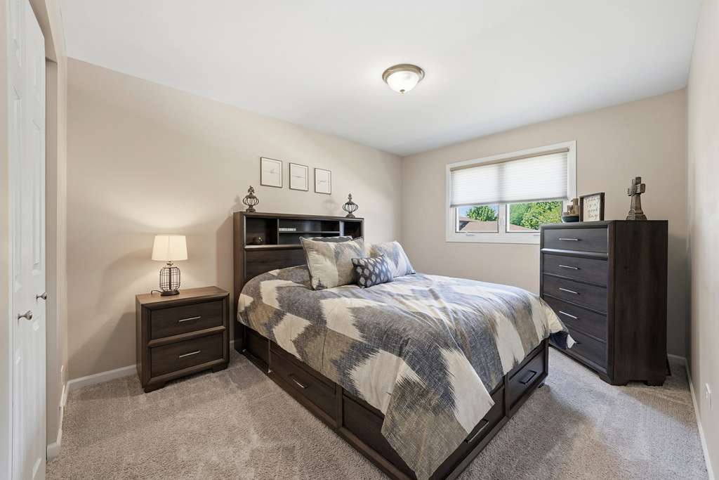 16450 Cherry Hill Avenue - Photo 9