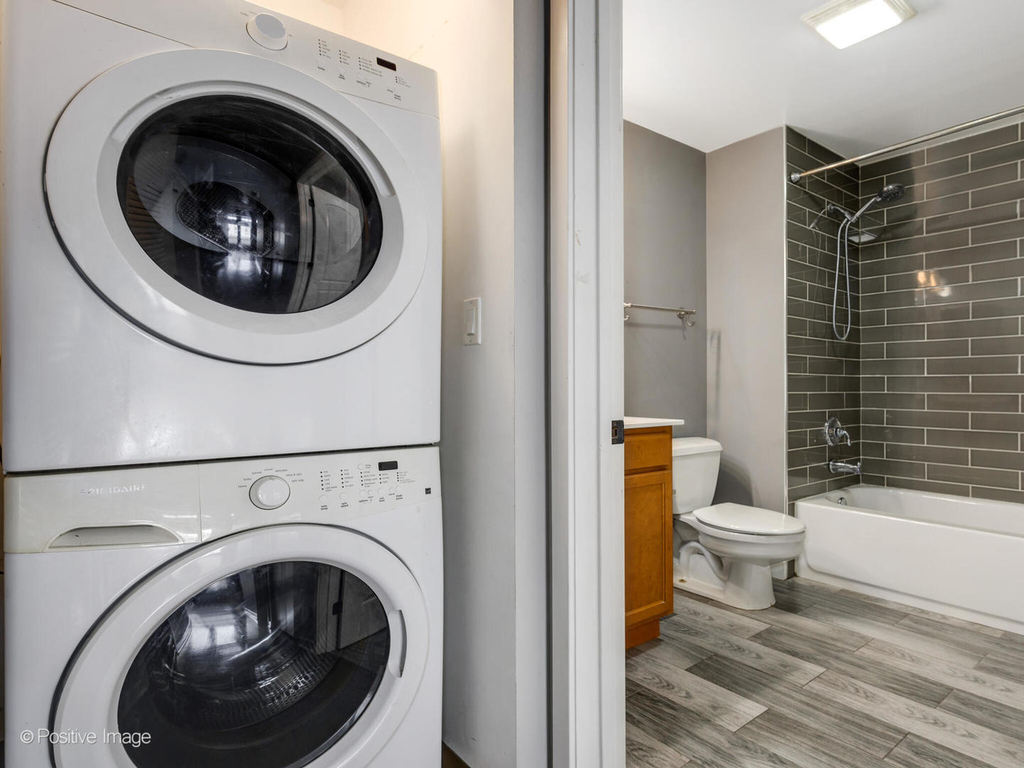 1151 W 14th Place - Photo 14