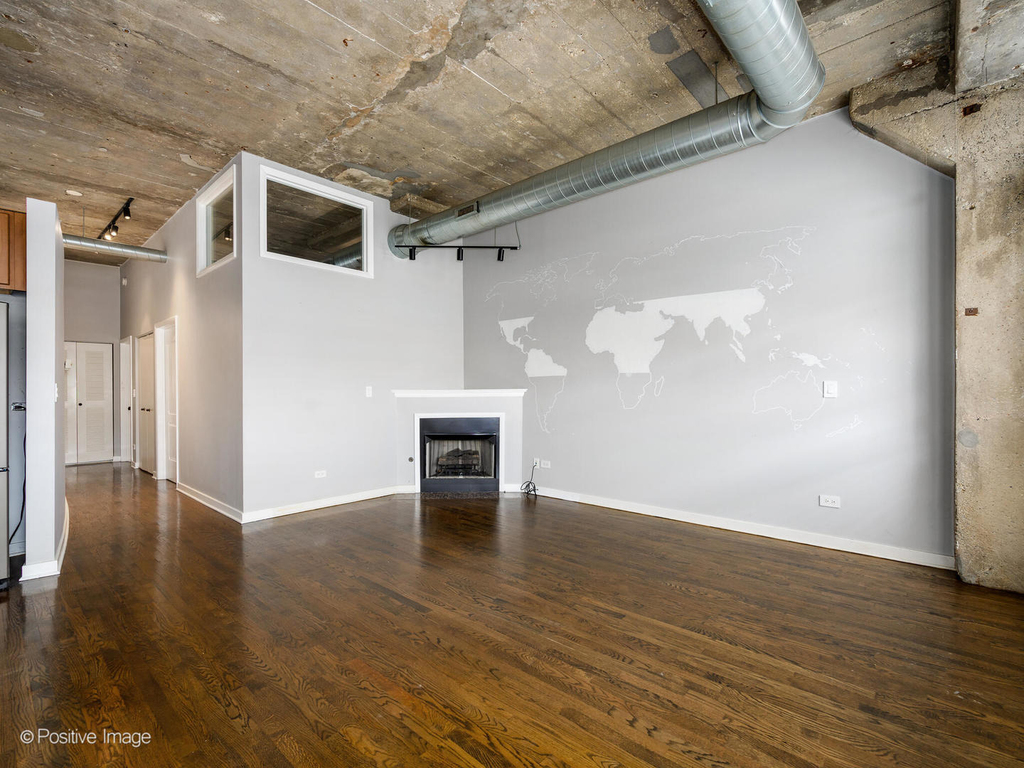1151 W 14th Place - Photo 3