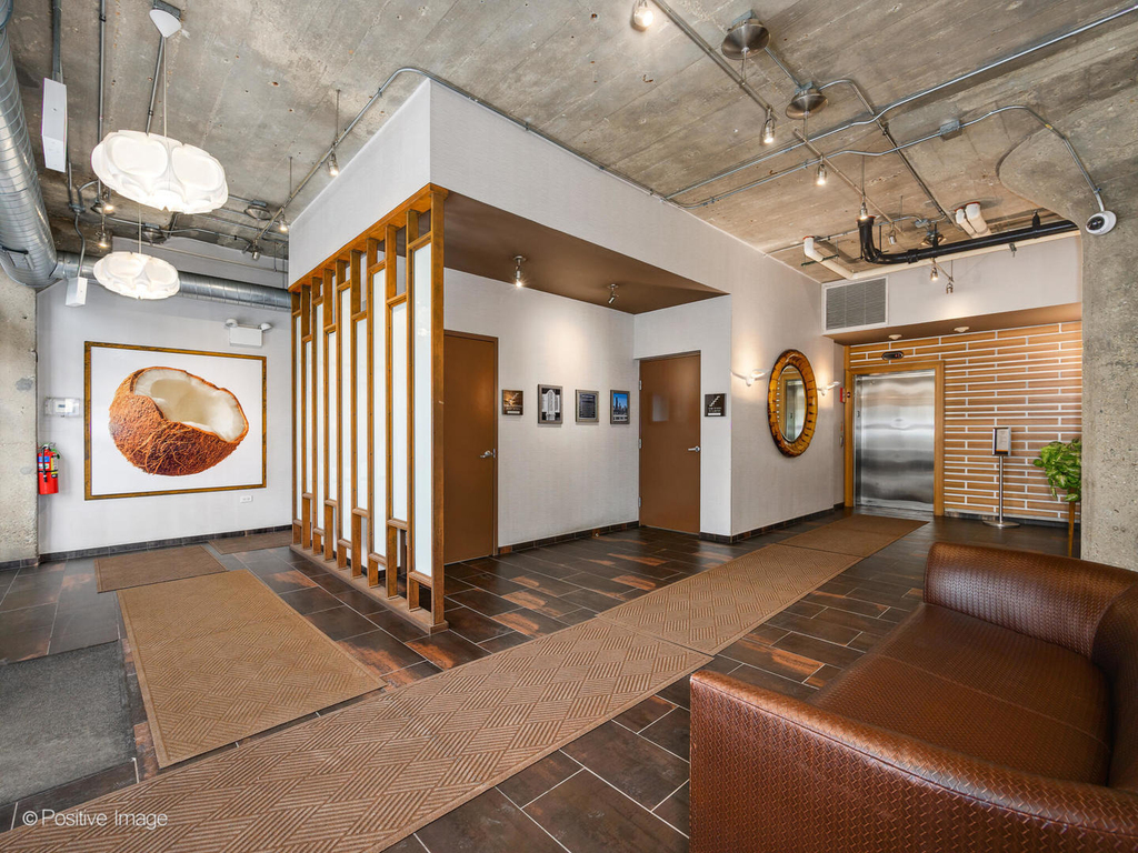 1151 W 14th Place - Photo 19
