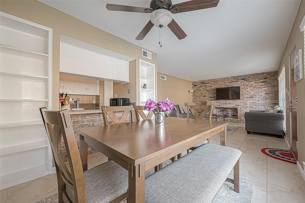 2101 Fountain View Drive - Photo 9