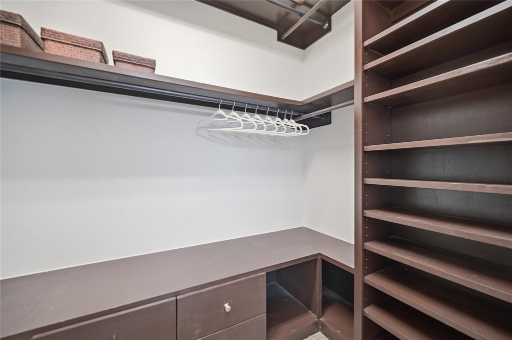 3831 Daintree Park Drive - Photo 17