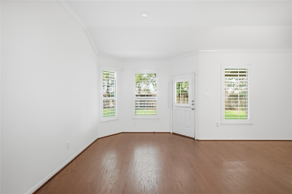 3831 Daintree Park Drive - Photo 7