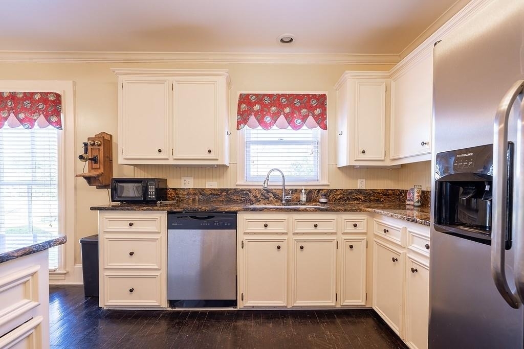 809 Milam Street - Photo 8