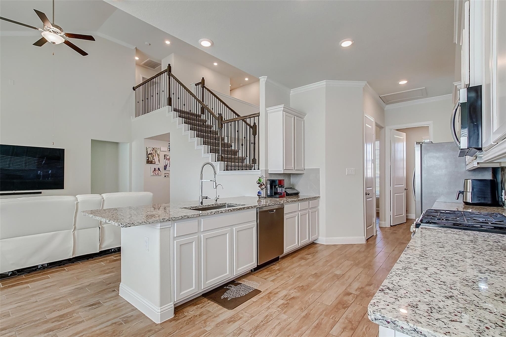 2318 Madera Landing Ln Lane - Photo 2