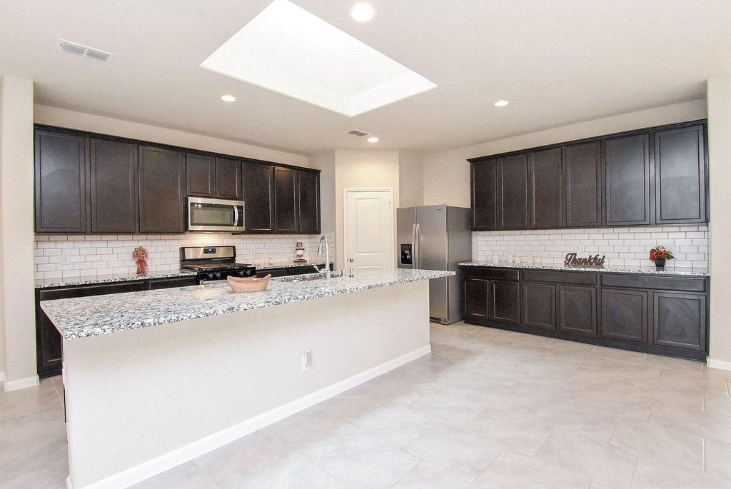 1334 Bellingham Park Drive - Photo 4