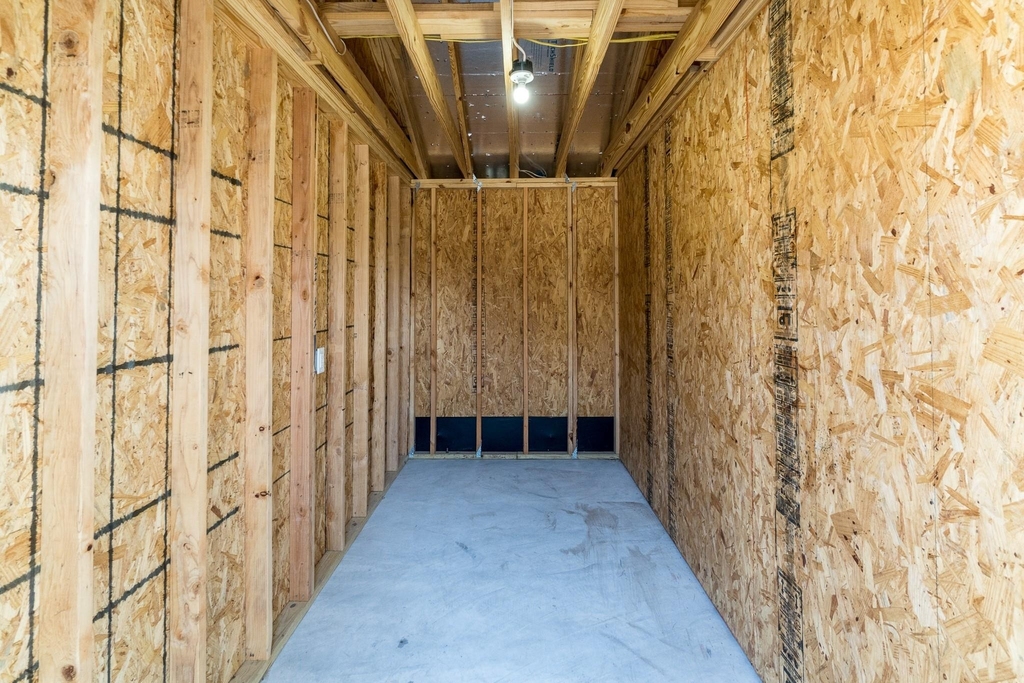 207 N Poplar Street - Photo 24